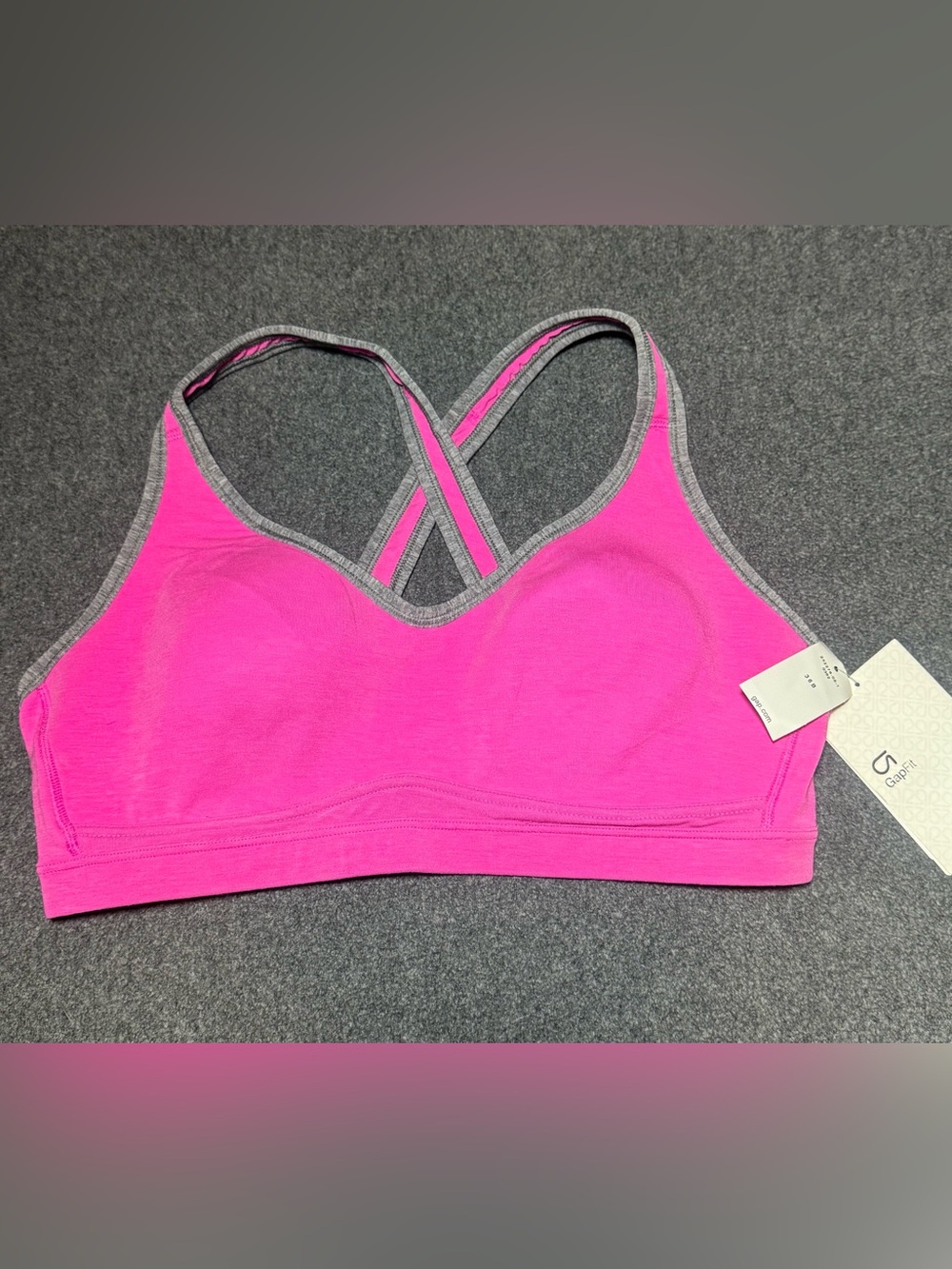 GAP Breathe high impact sports bra